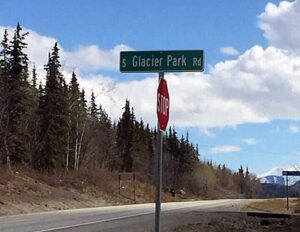 Glacier Park Rd at Mile 102 on Glenn Highway leads to Matanuska Glacier
